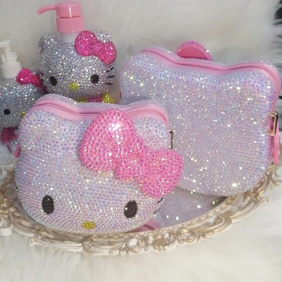 Hello Kitty Rhinestone Bag - Picture 4 of 16